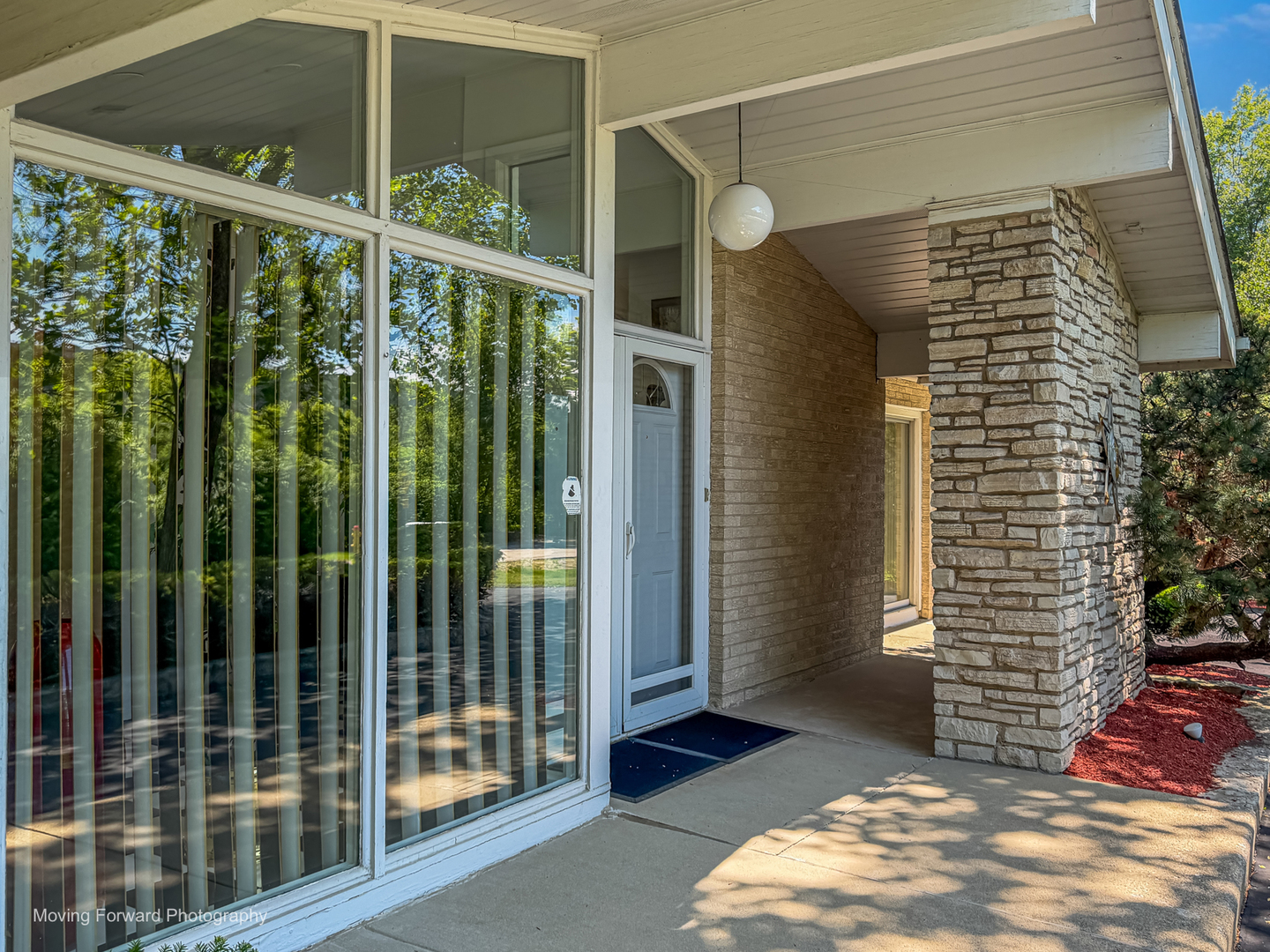 6363 S Keokuk Road, Indian Head Park, IL 60525
