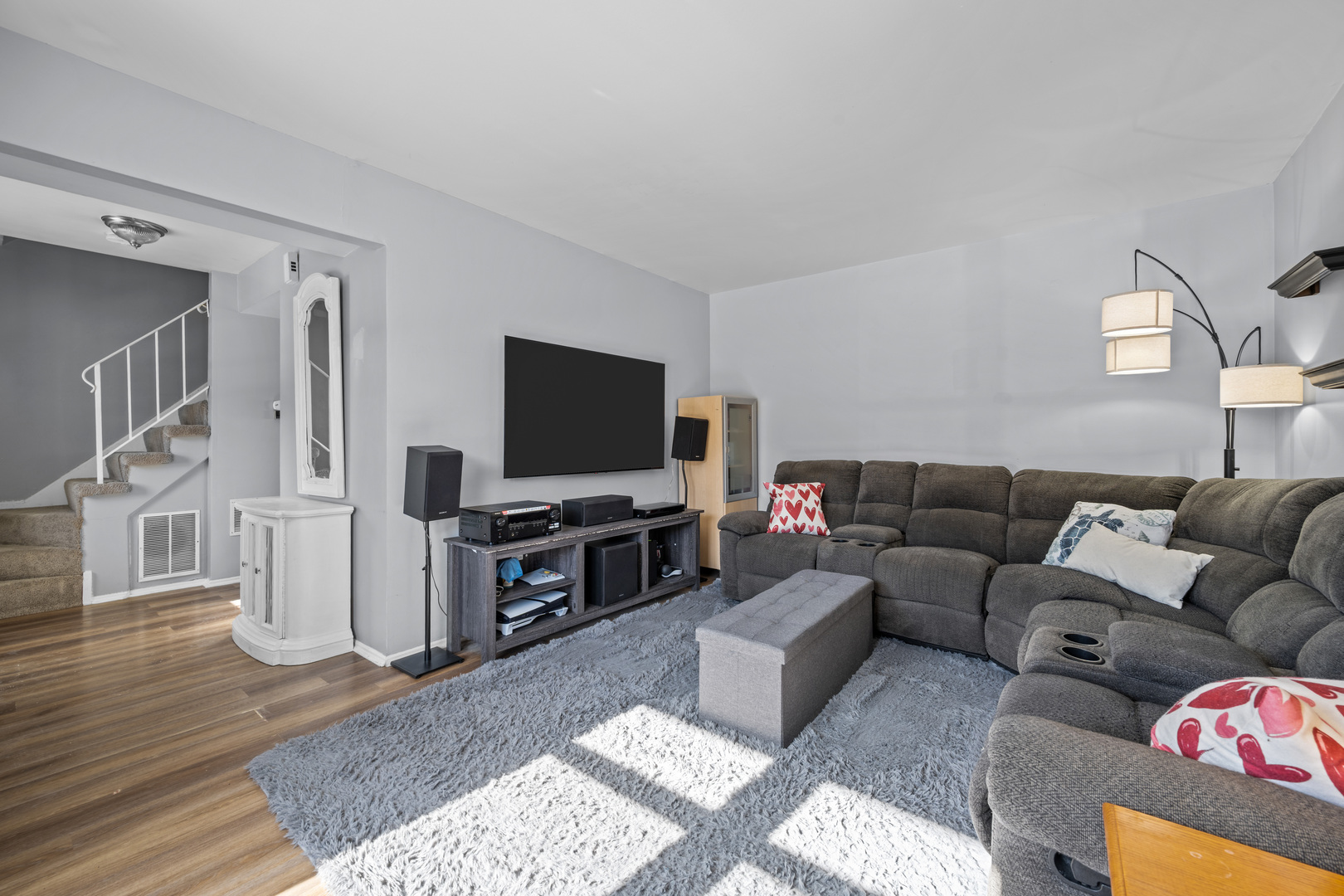 29W358 Crabtree Lane, Warrenville, IL 60555