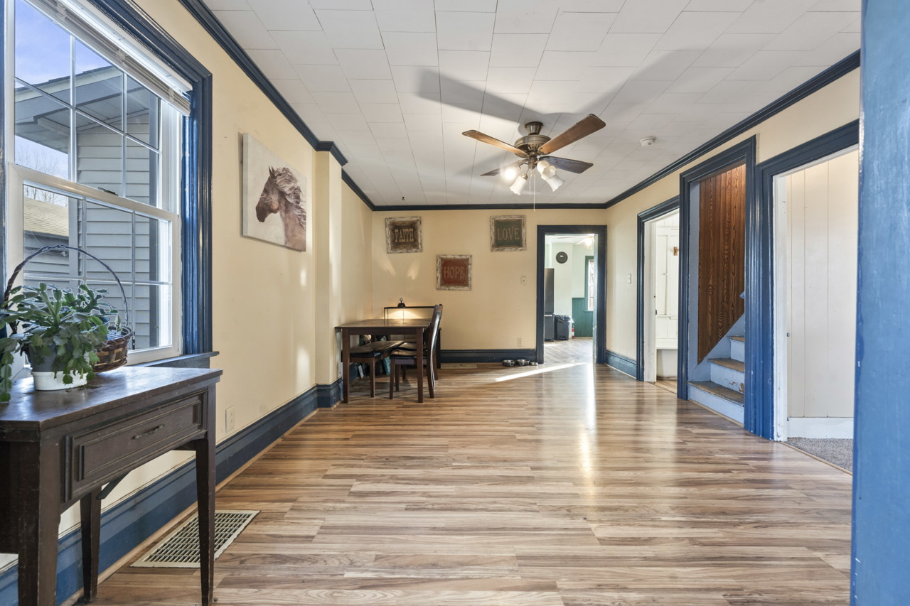 109 E Cherokee Avenue, Shabbona, IL 60550