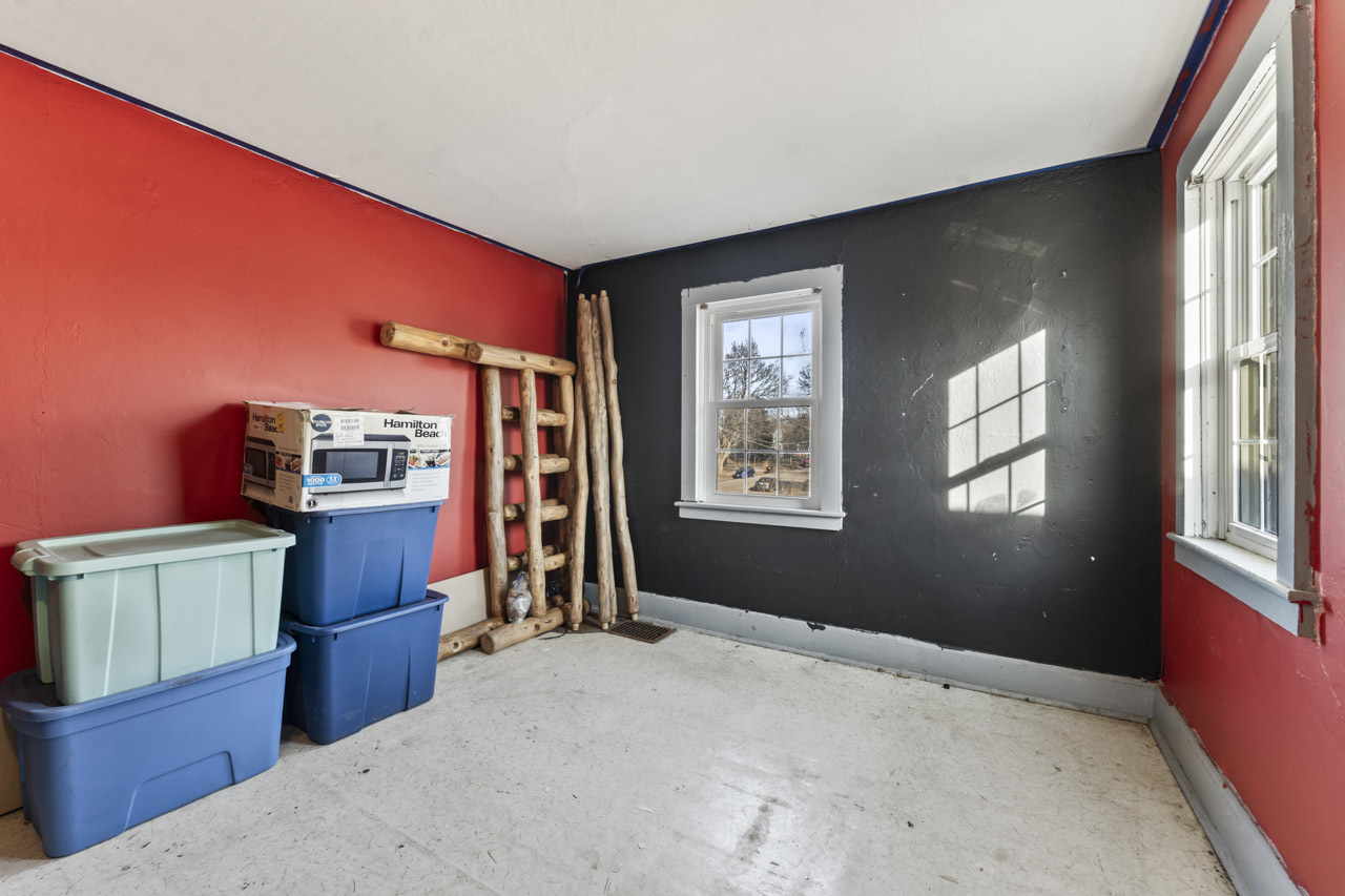 109 E Cherokee Avenue, Shabbona, IL 60550