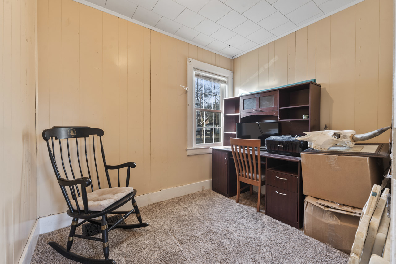 109 E Cherokee Avenue, Shabbona, IL 60550