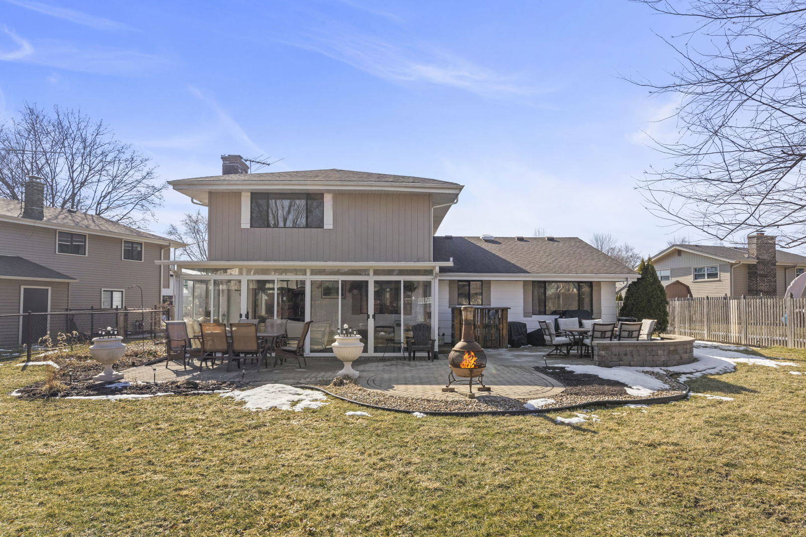 820 Sudbury Court, Schaumburg, IL 60193