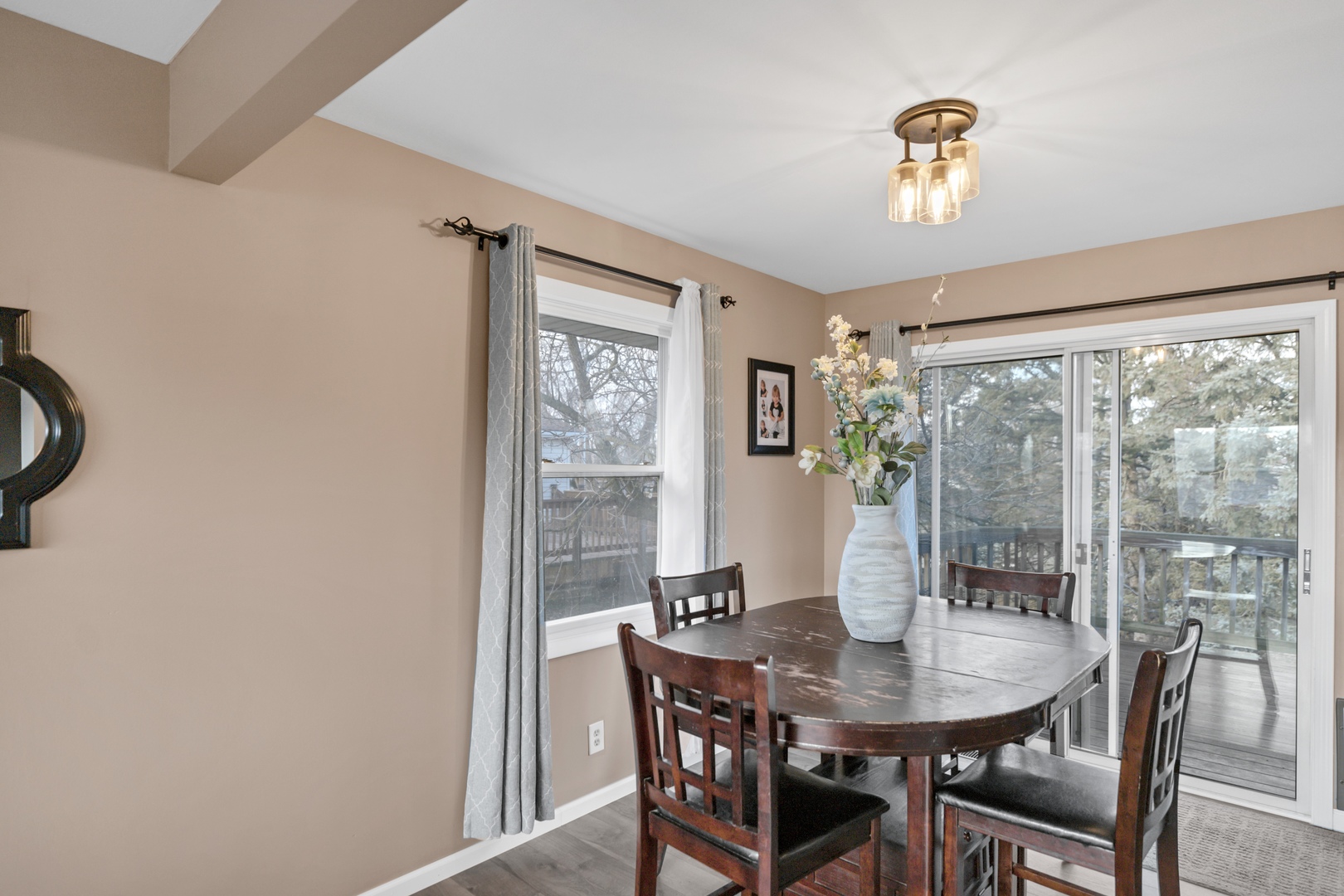 103 Fir Street, Lake In The Hills, IL 60156