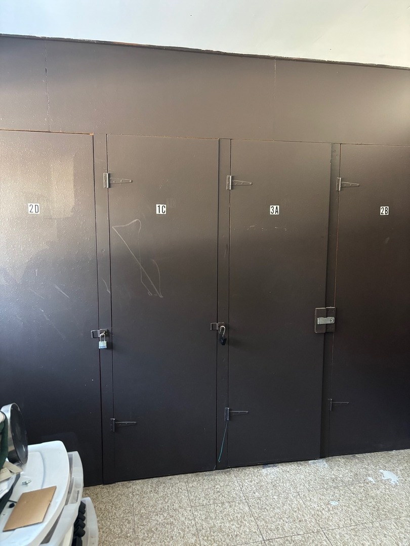 6323 W 64th Place #1D, Chicago, IL 60638