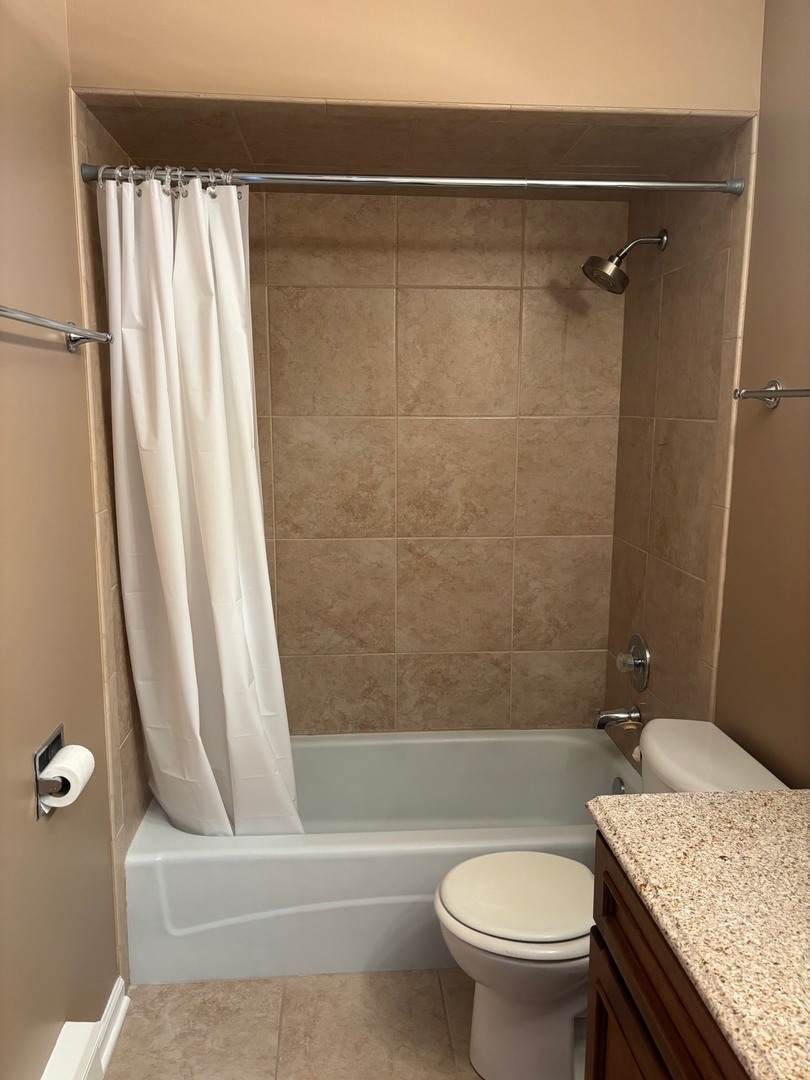 6323 W 64th Place #1D, Chicago, IL 60638