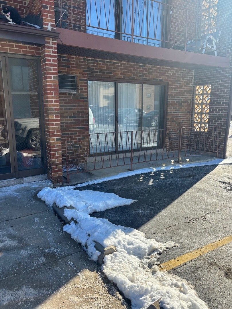 6323 W 64th Place #1D, Chicago, IL 60638