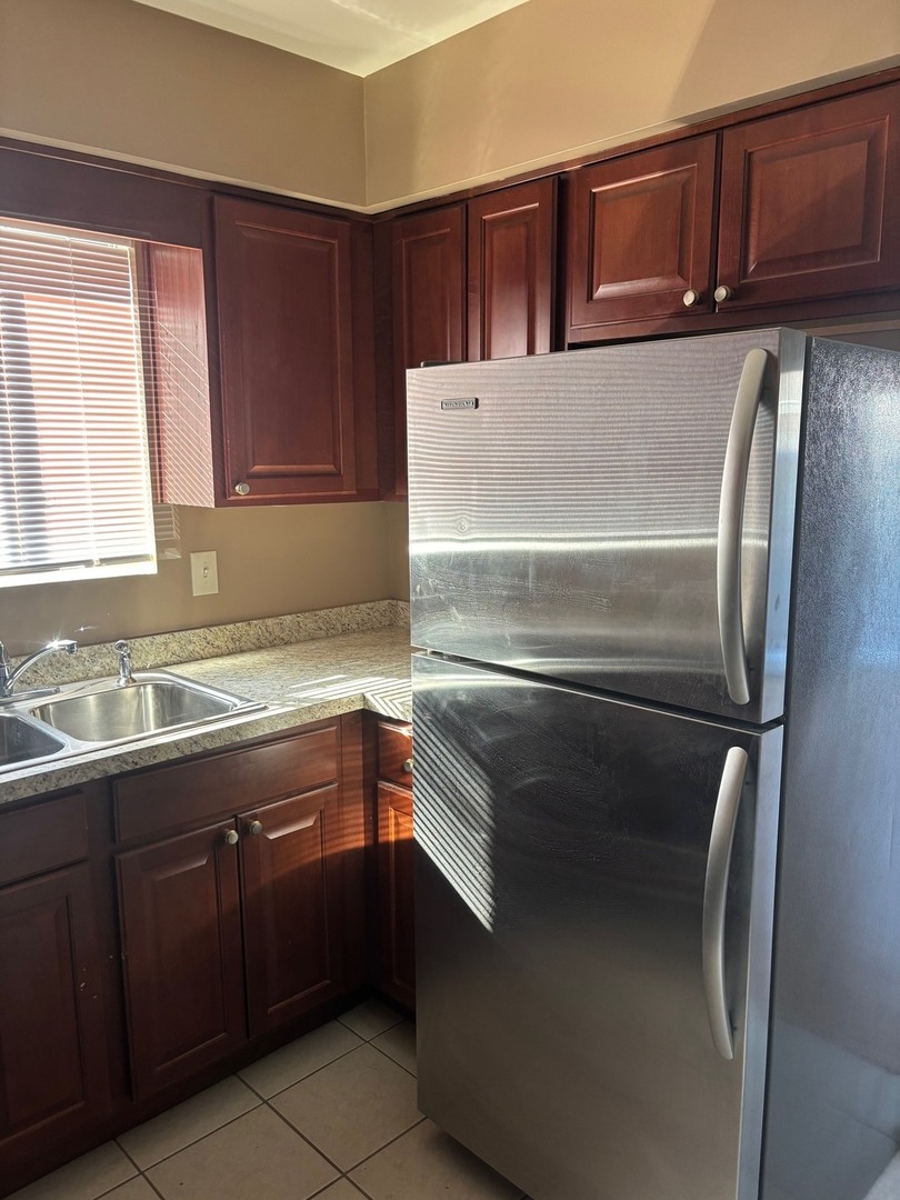 6323 W 64th Place #1D, Chicago, IL 60638