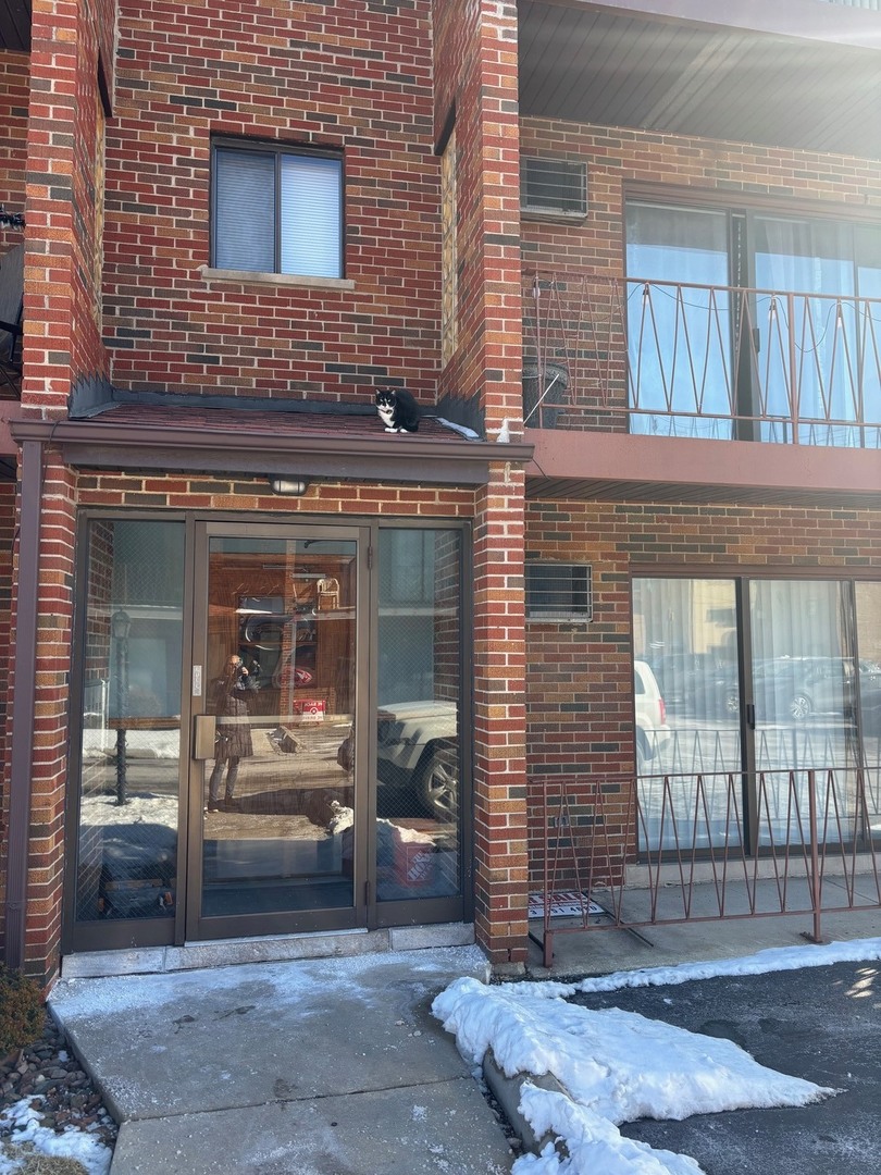 6323 W 64th Place #1D, Chicago, IL 60638