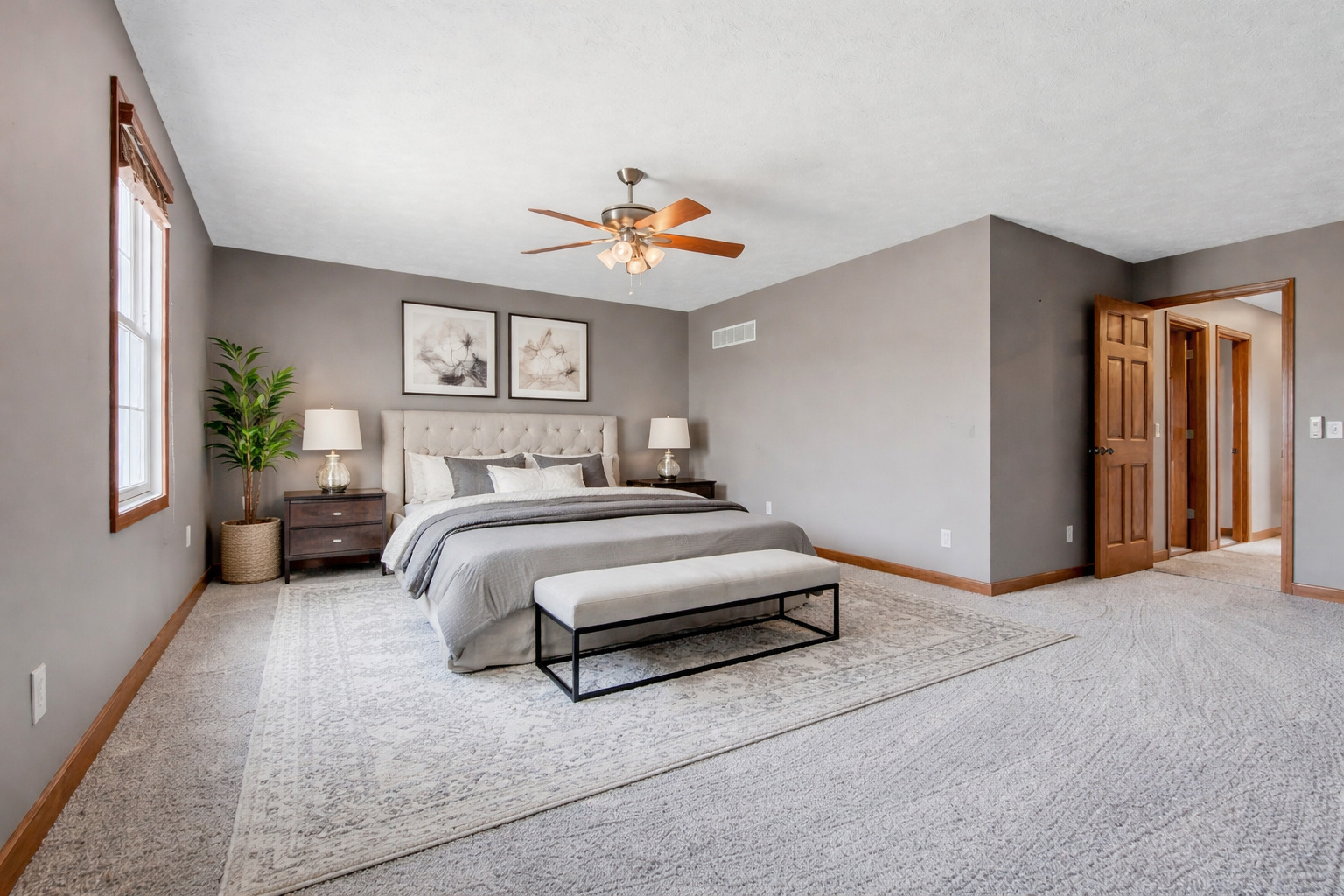 1101 N Pine Street, El Paso, IL 61738