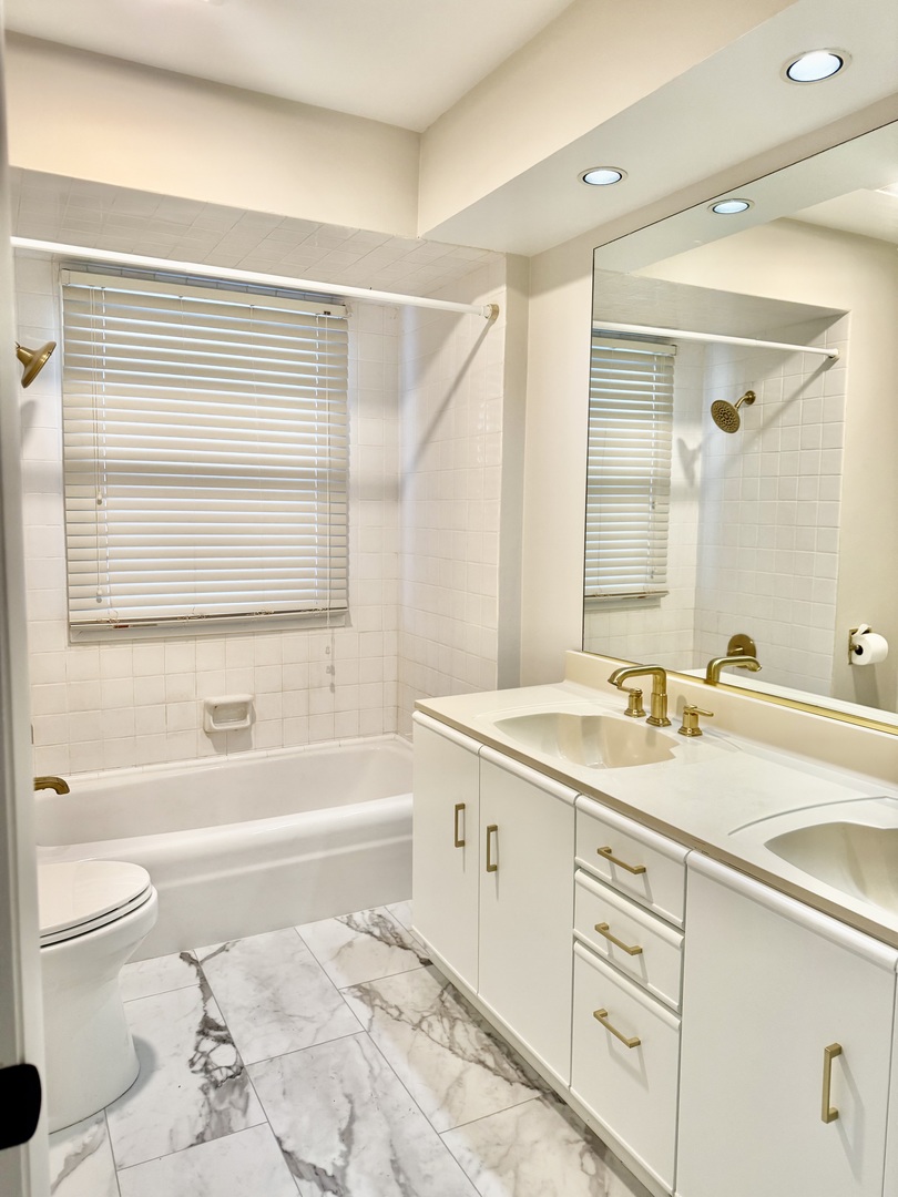 619 41st Street, Downers Grove, IL 60515