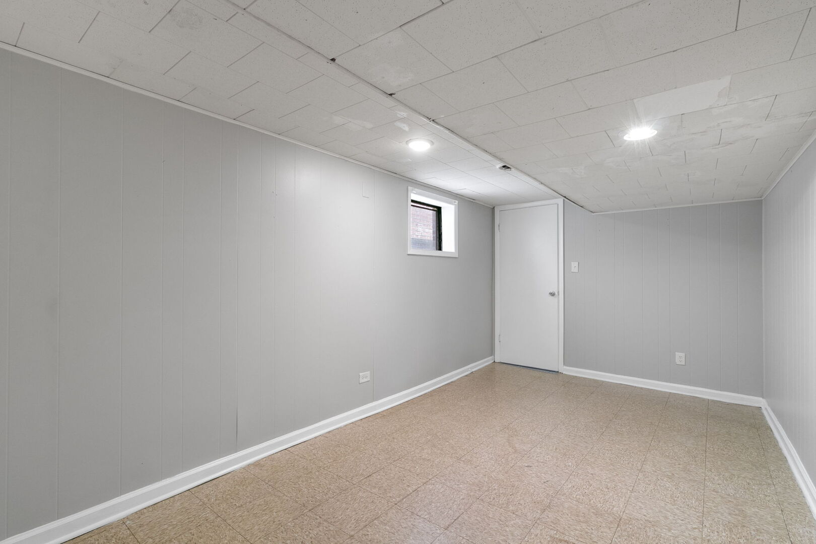 7216 S CENTRAL PARK Avenue, Chicago, IL 60629