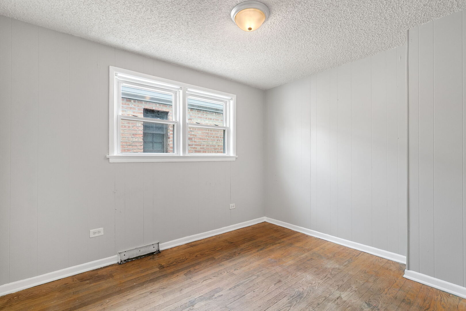 7216 S CENTRAL PARK Avenue, Chicago, IL 60629