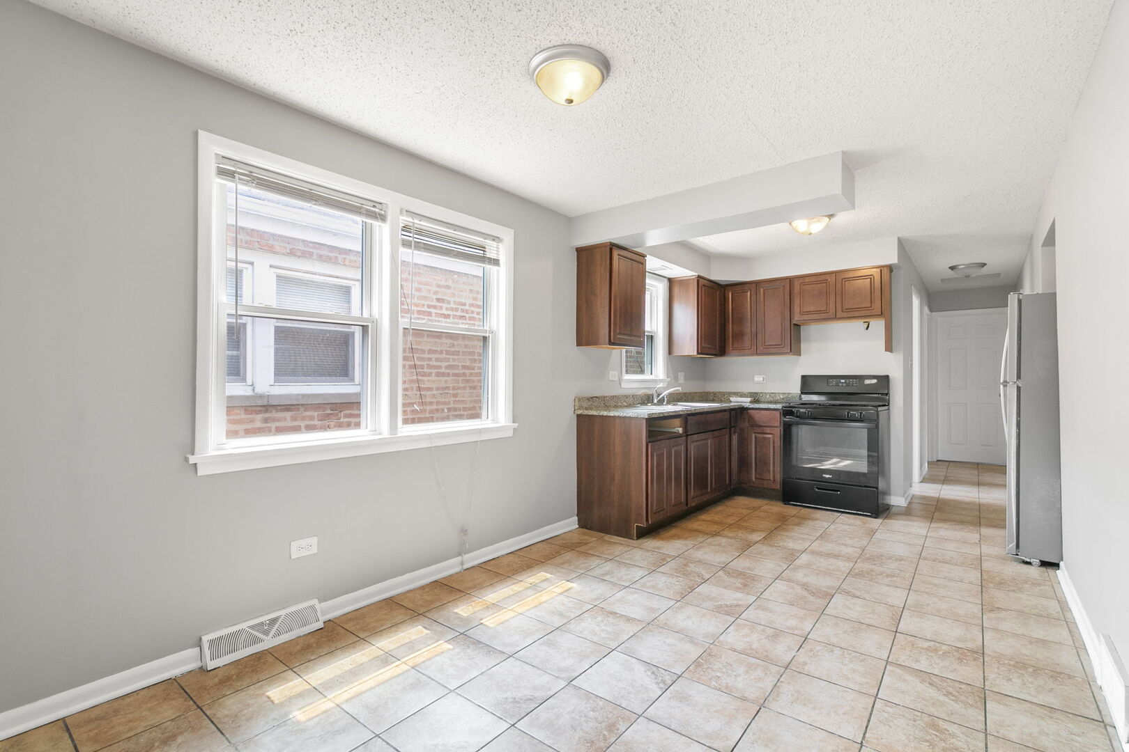 7216 S CENTRAL PARK Avenue, Chicago, IL 60629