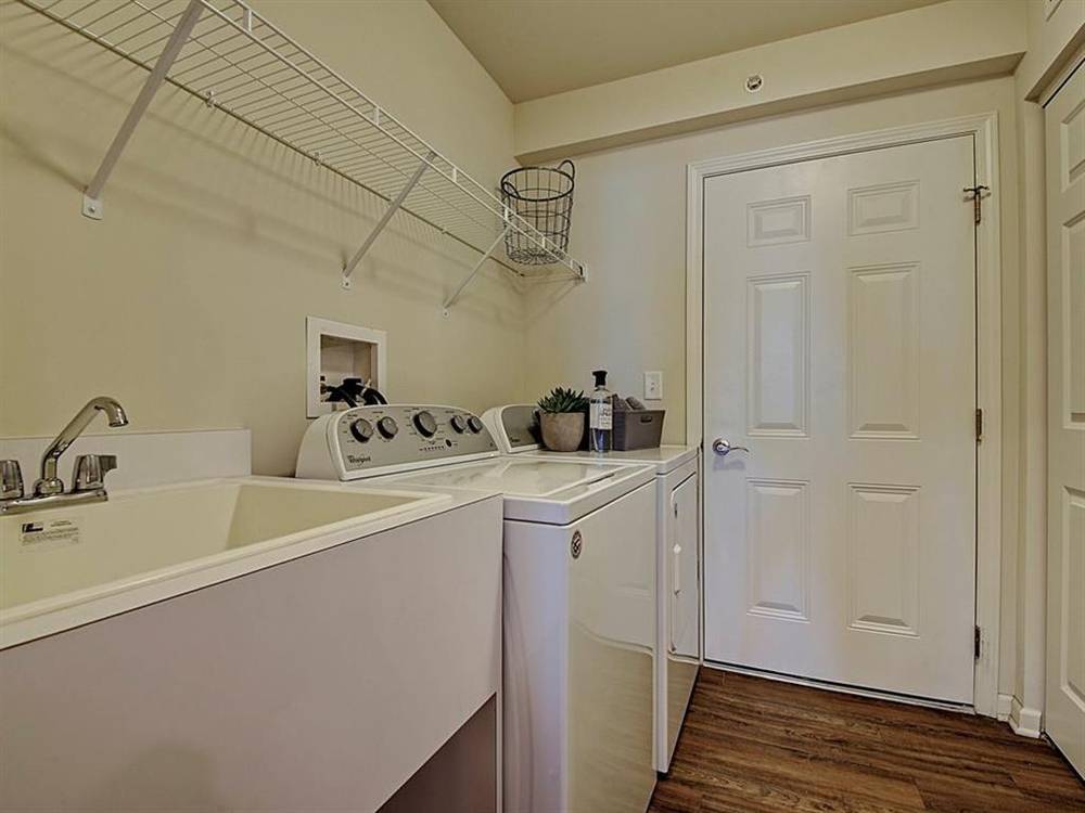 4227 Pond Willow Road, Naperville, IL 60564