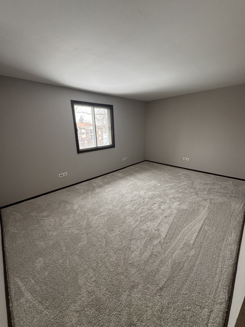 13933 James Drive #822, Crestwood, IL 60418