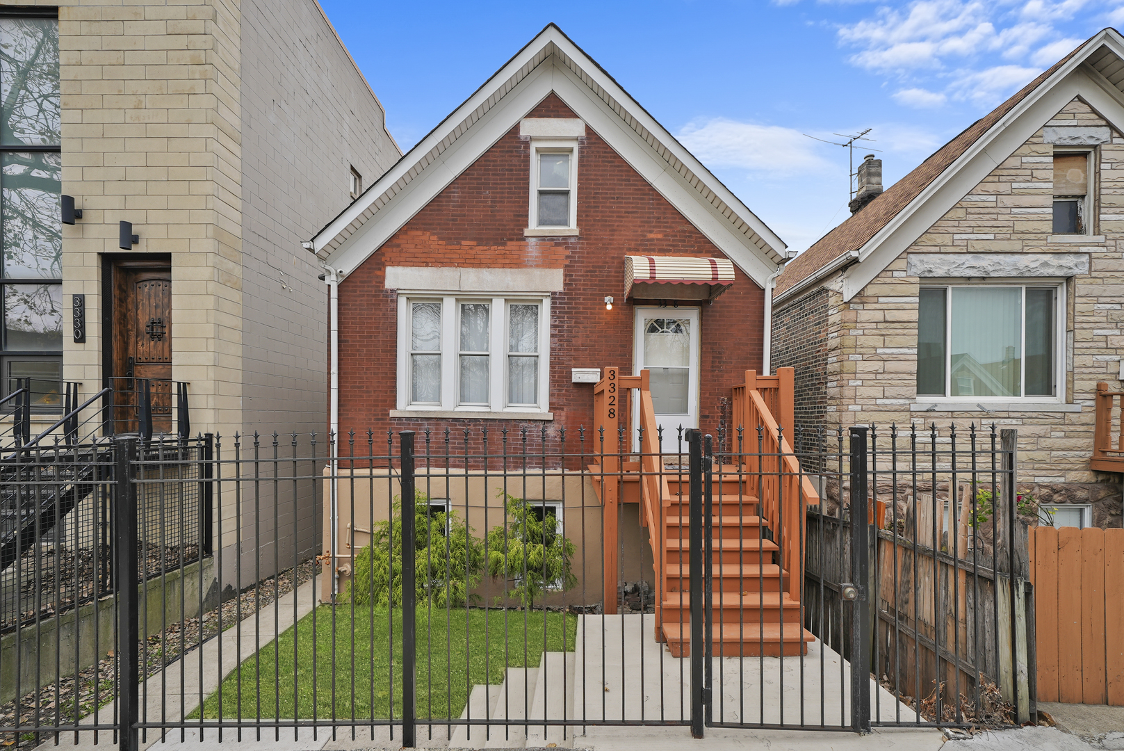 3328 S Damen Avenue, Chicago, IL 60608