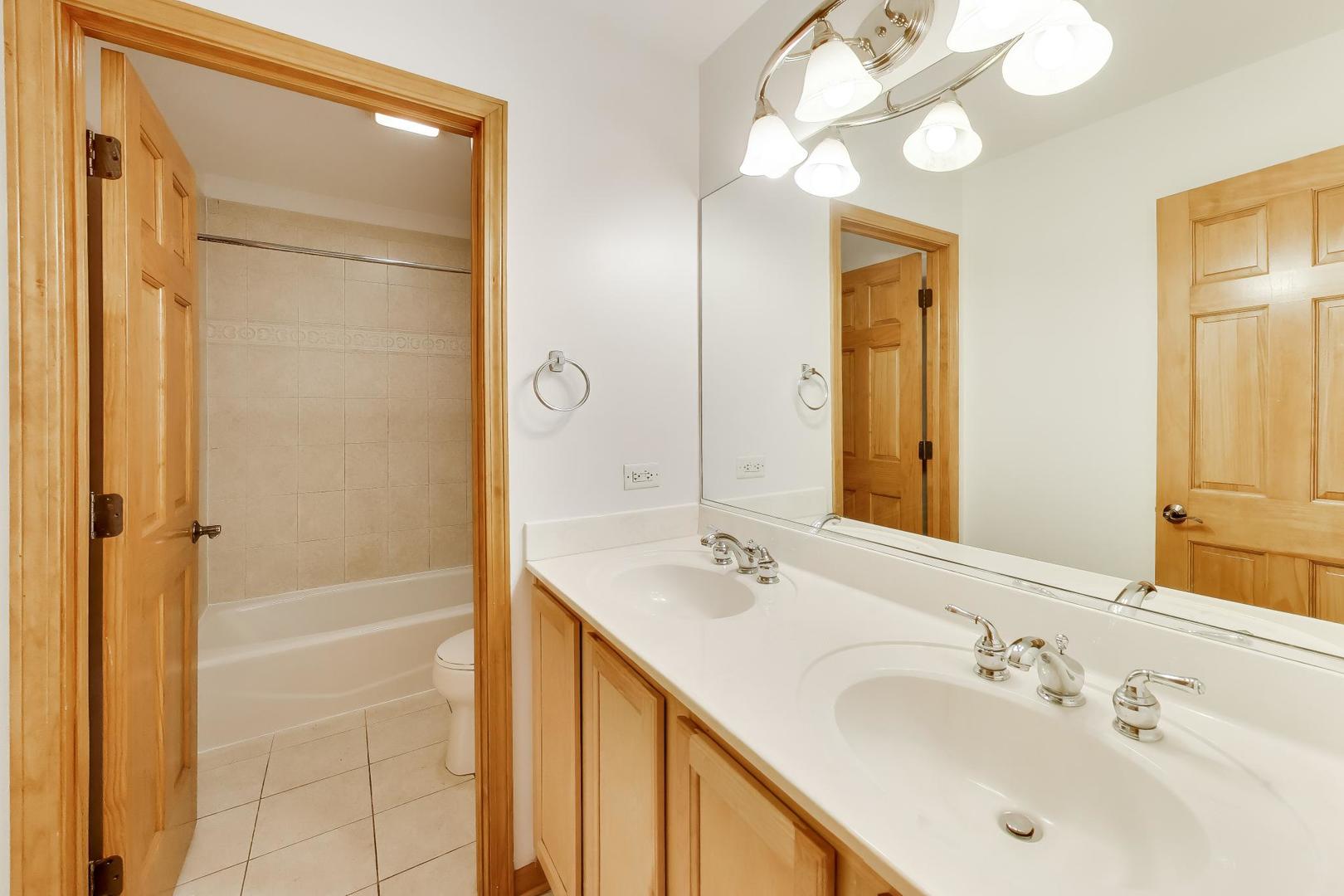 2951 Old Glory Drive, Yorkville, IL 60560