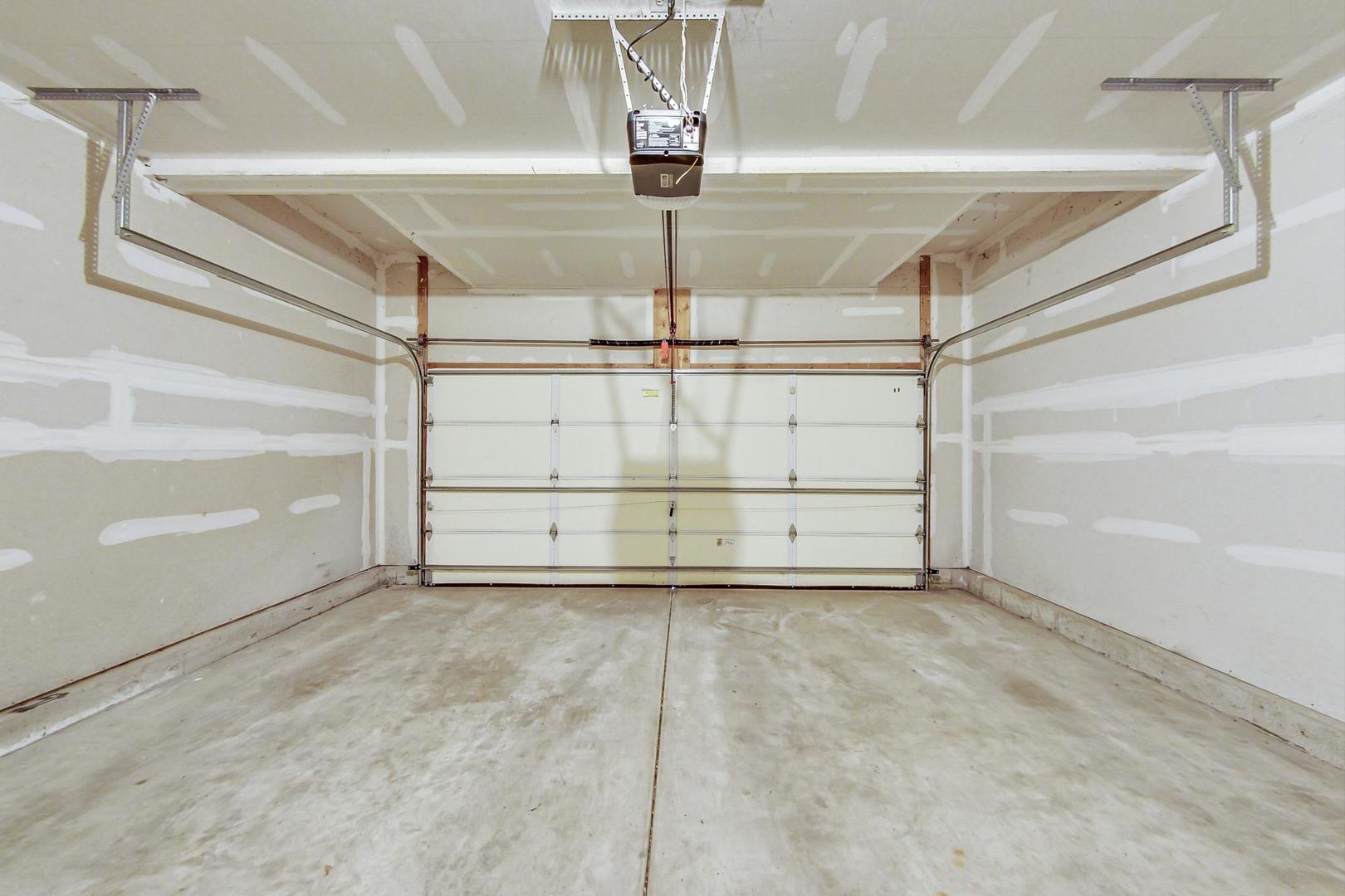 2951 Old Glory Drive, Yorkville, IL 60560