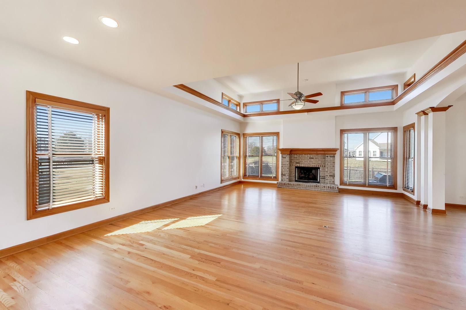 2951 Old Glory Drive, Yorkville, IL 60560