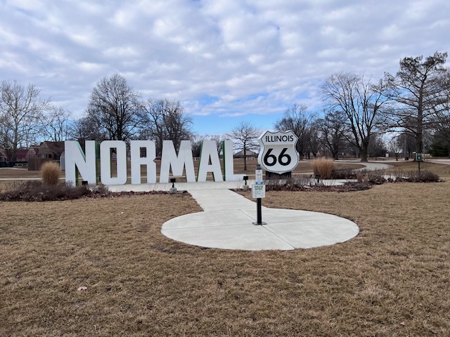 610 E Lincoln Avenue, Normal, IL 61761