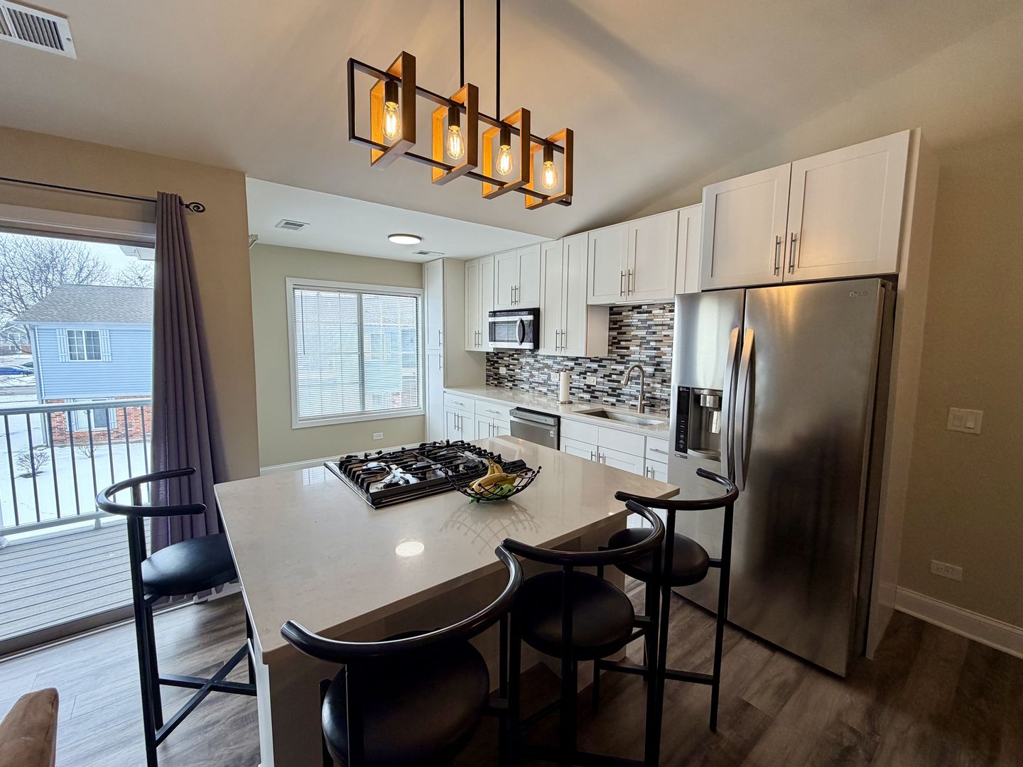 1744 Chesapeake Lane #4, Schaumburg, IL 60193