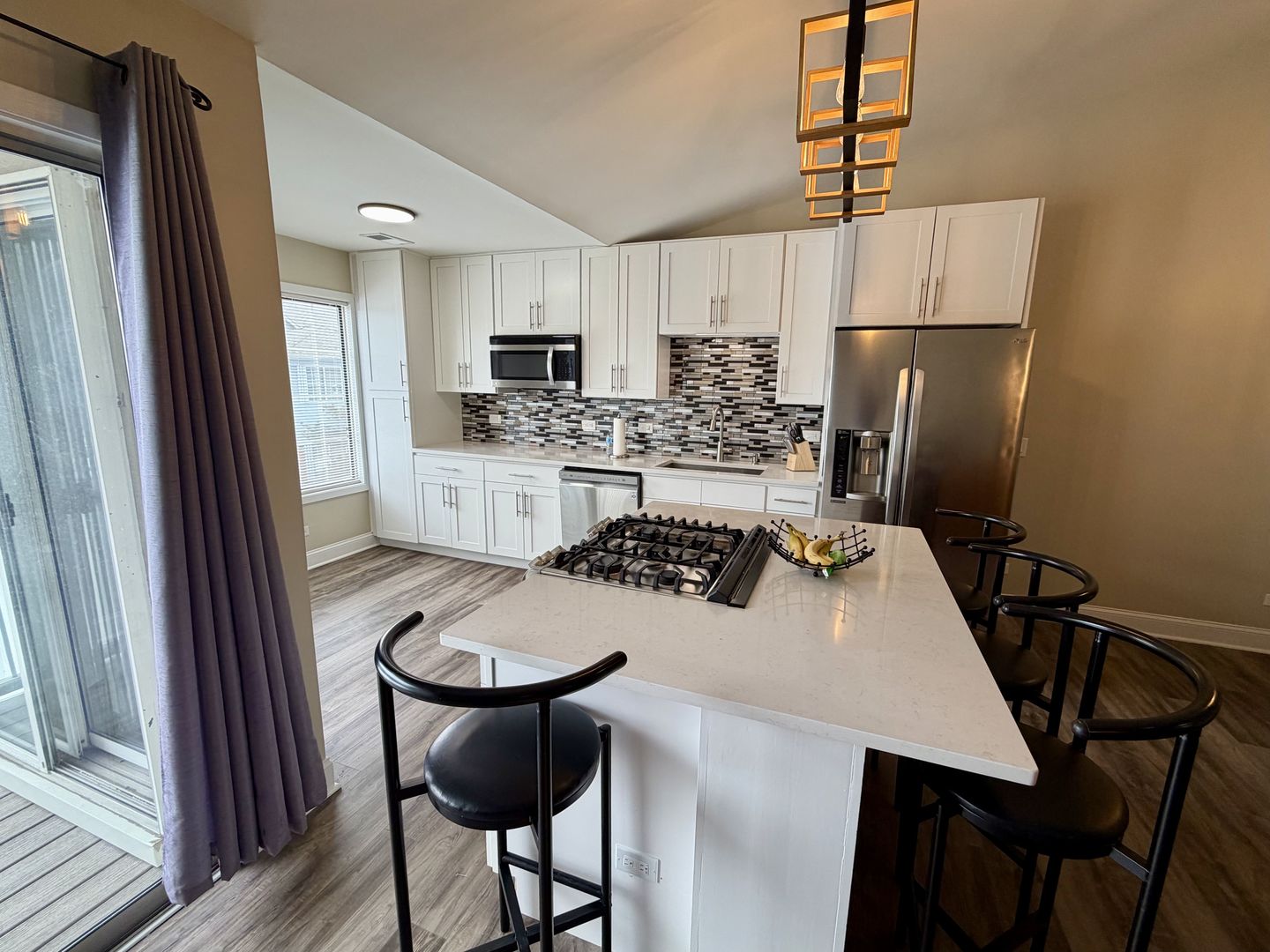 1744 Chesapeake Lane #4, Schaumburg, IL 60193