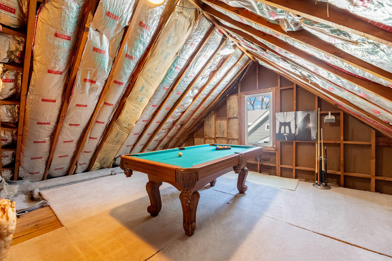 202 N Oakwood Avenue, Willow Springs, IL 60480