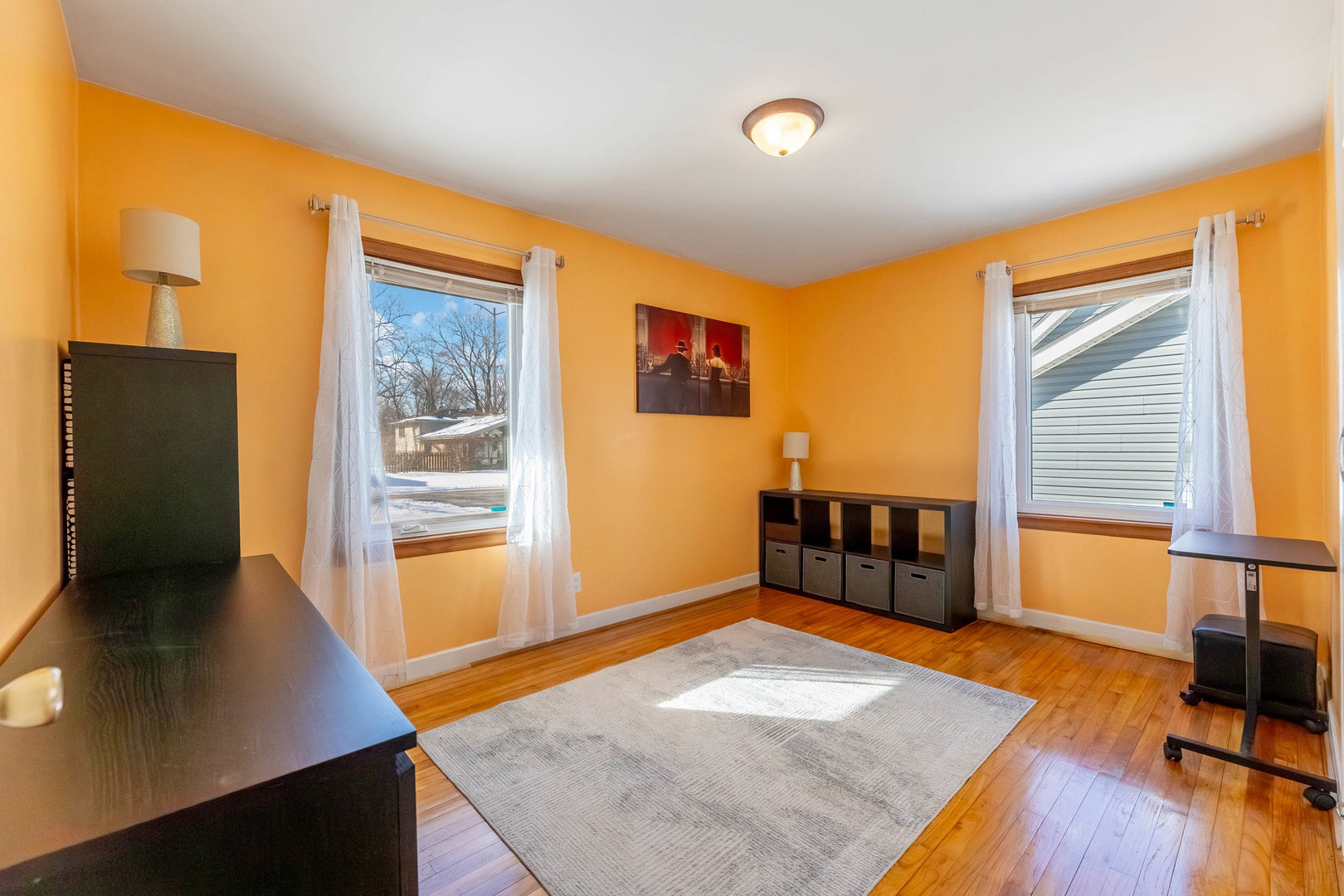 202 N Oakwood Avenue, Willow Springs, IL 60480