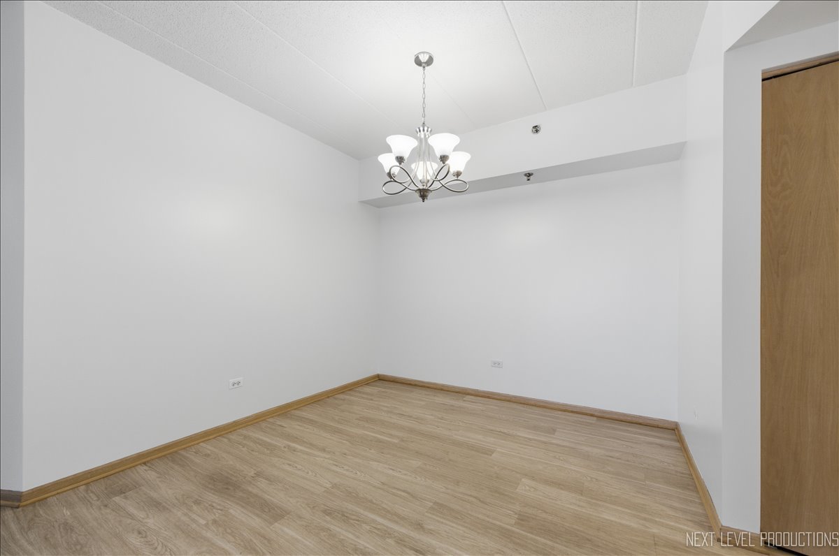 927 Elderberry Circle #103, Naperville, IL 60563