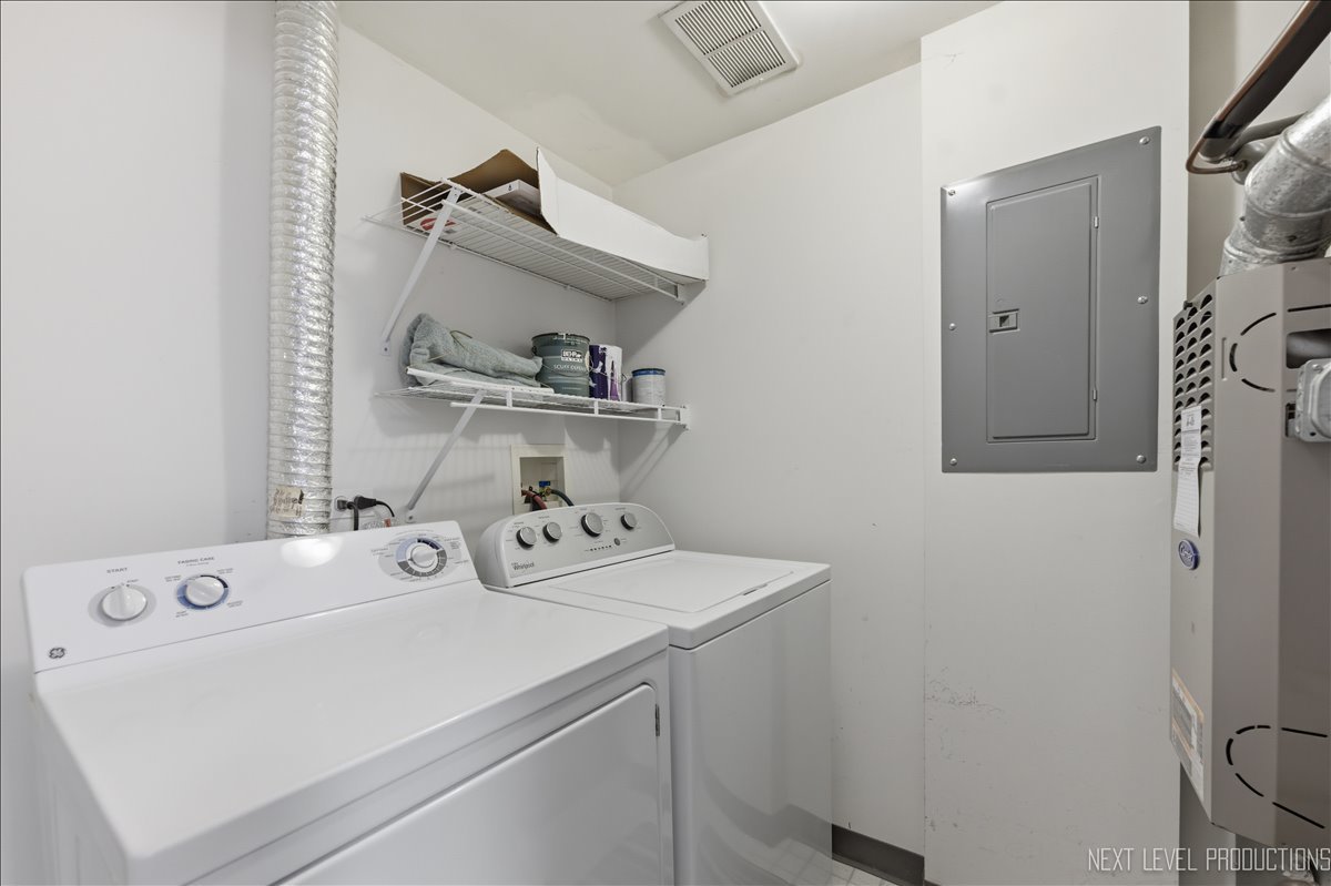 927 Elderberry Circle #103, Naperville, IL 60563