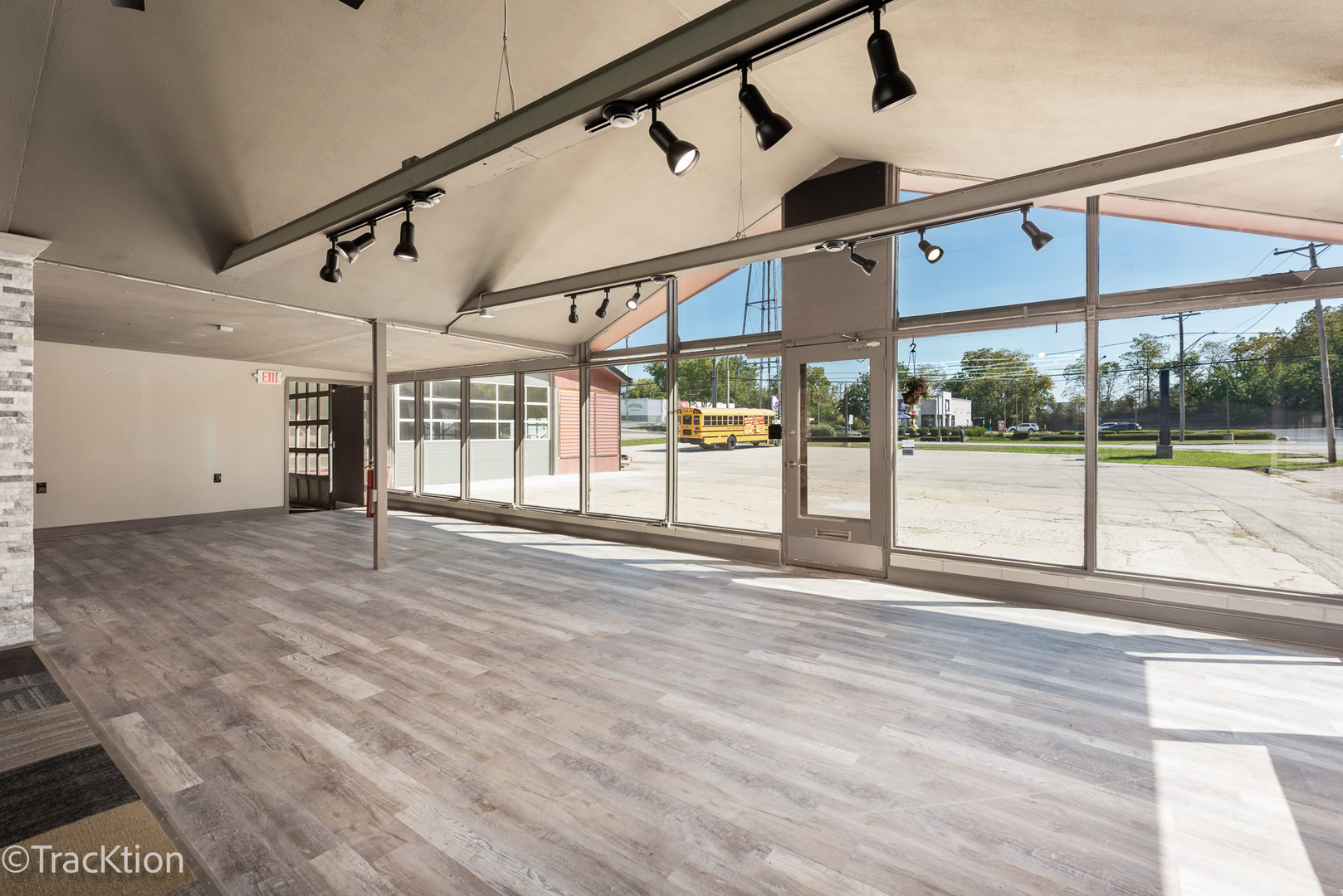 10709 N Main Street, Richmond, IL 60071