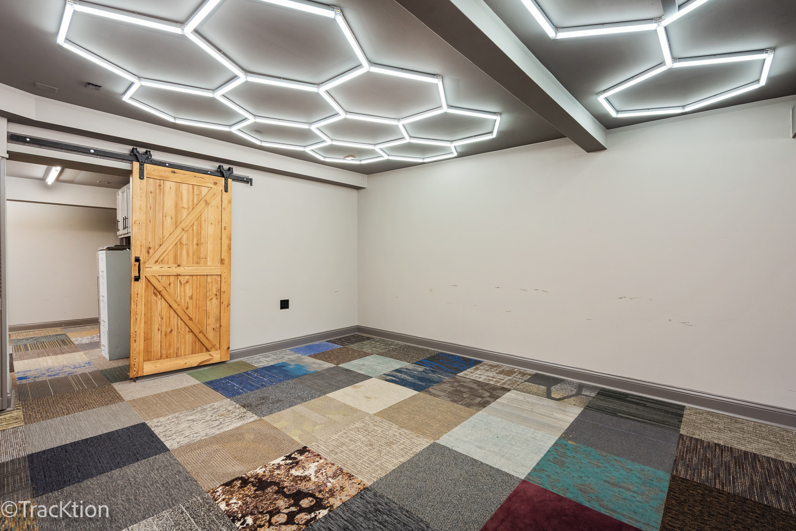 10709 N Main Street, Richmond, IL 60071