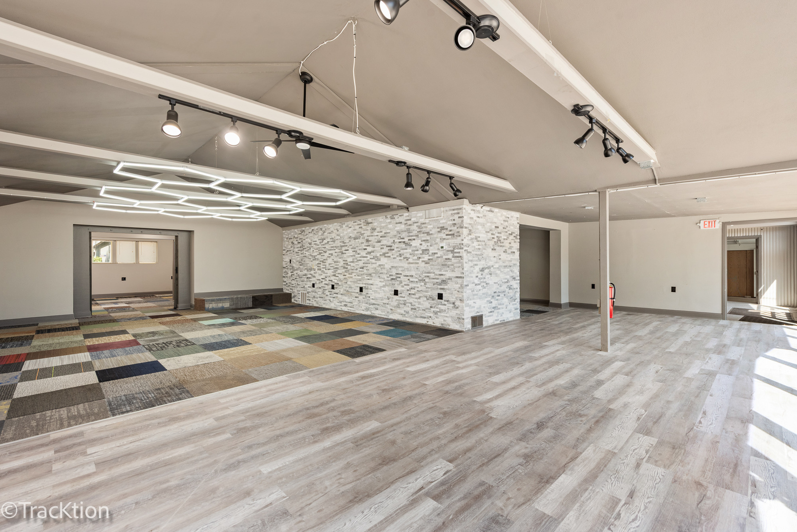 10709 N Main Street, Richmond, IL 60071