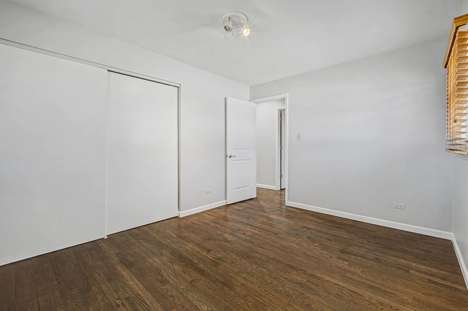 395 Washington Boulevard, Hoffman Estates, IL 60169