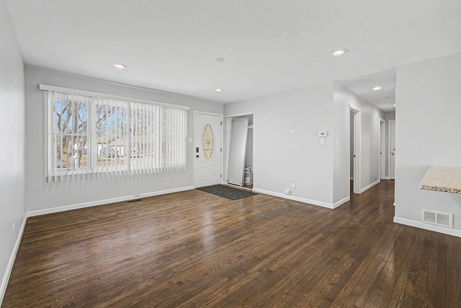 395 Washington Boulevard, Hoffman Estates, IL 60169