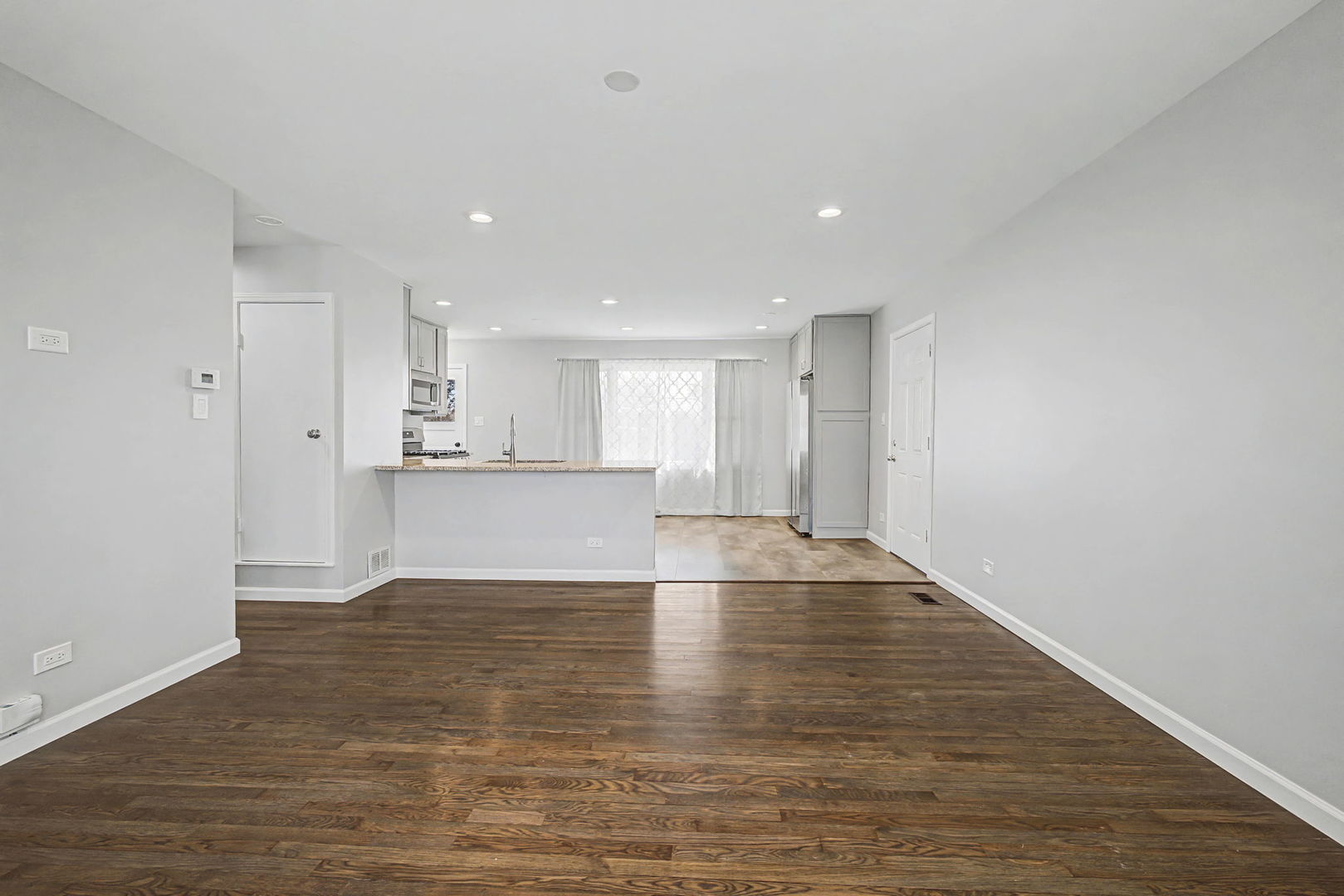 395 Washington Boulevard, Hoffman Estates, IL 60169