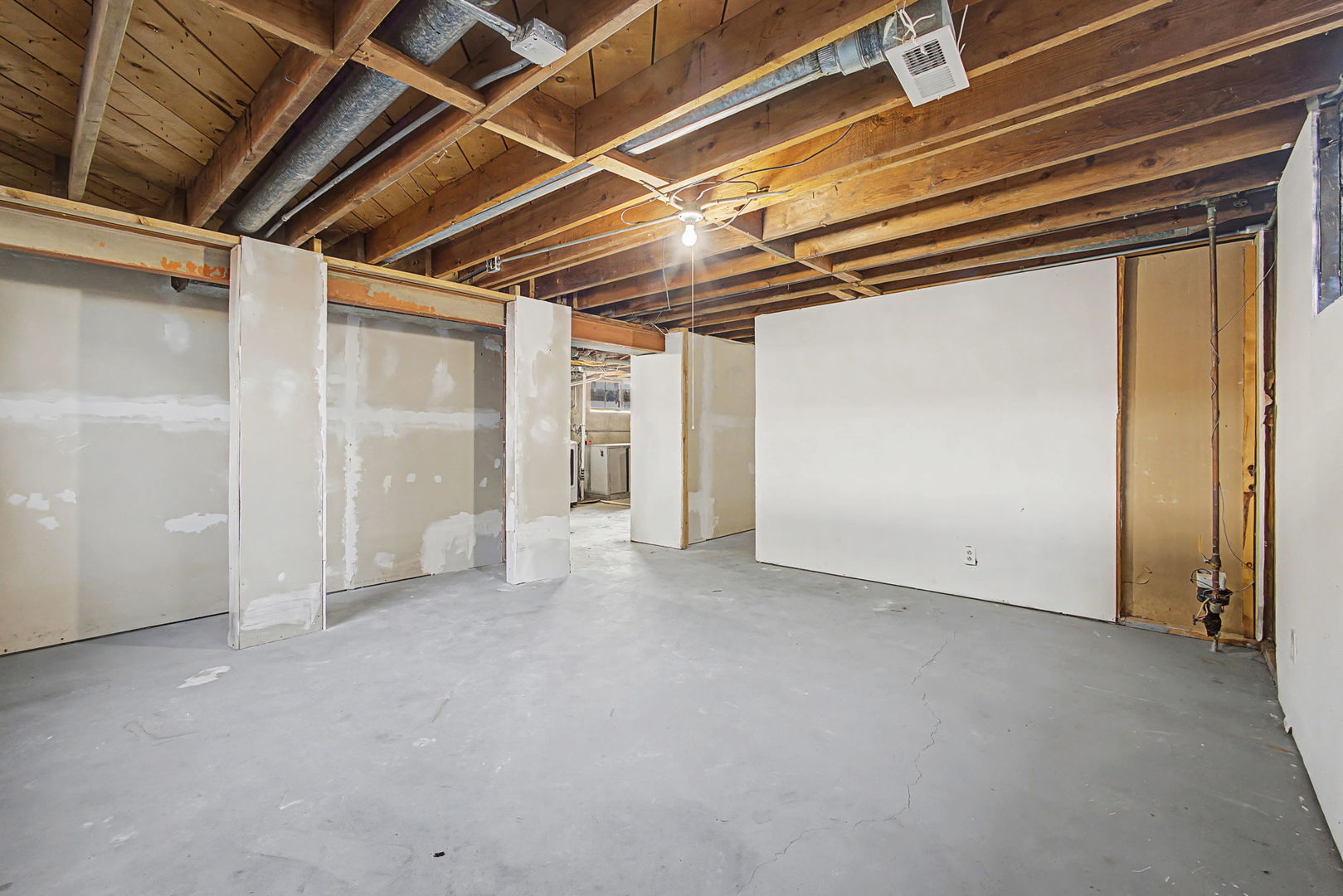 395 Washington Boulevard, Hoffman Estates, IL 60169