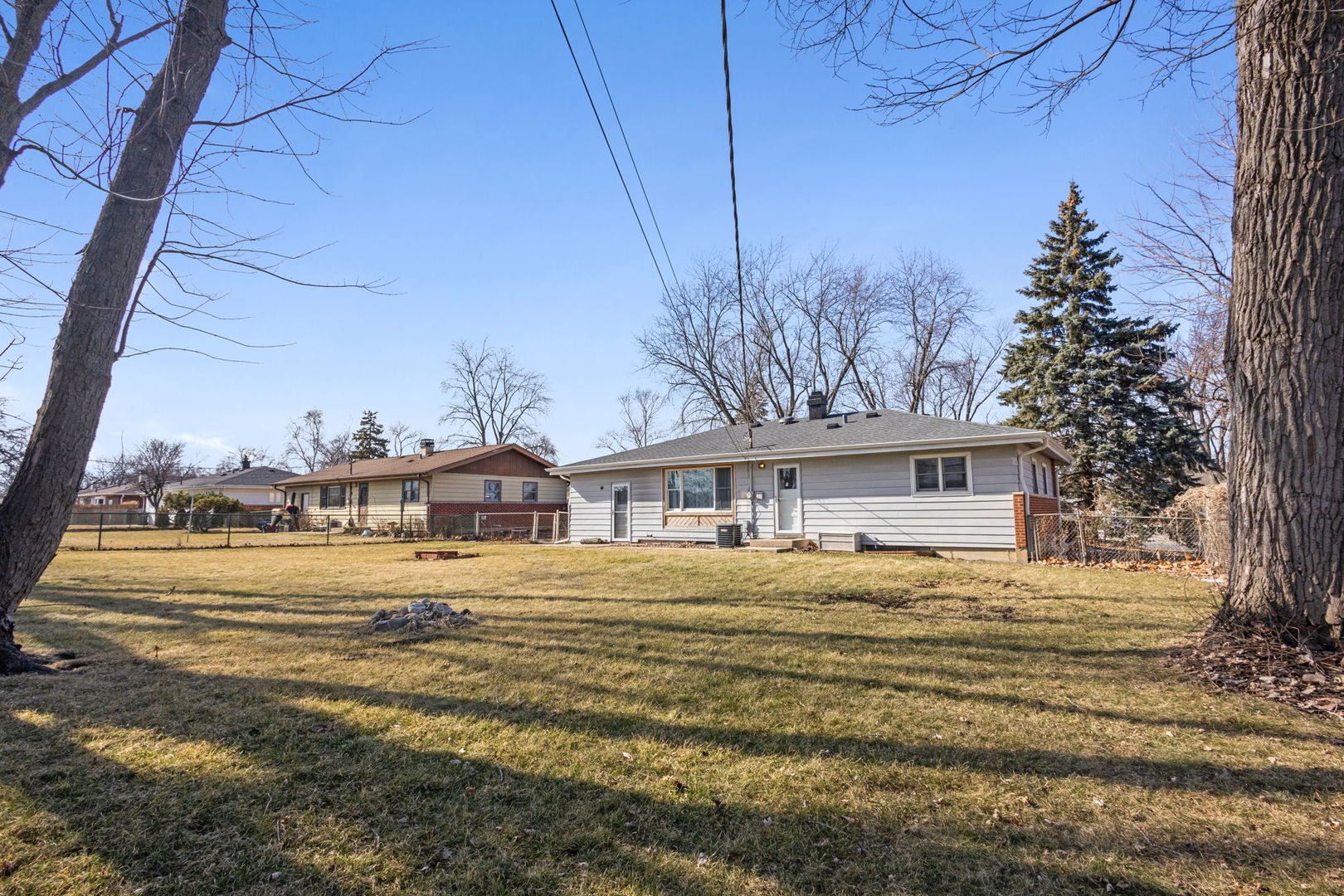 395 Washington Boulevard, Hoffman Estates, IL 60169