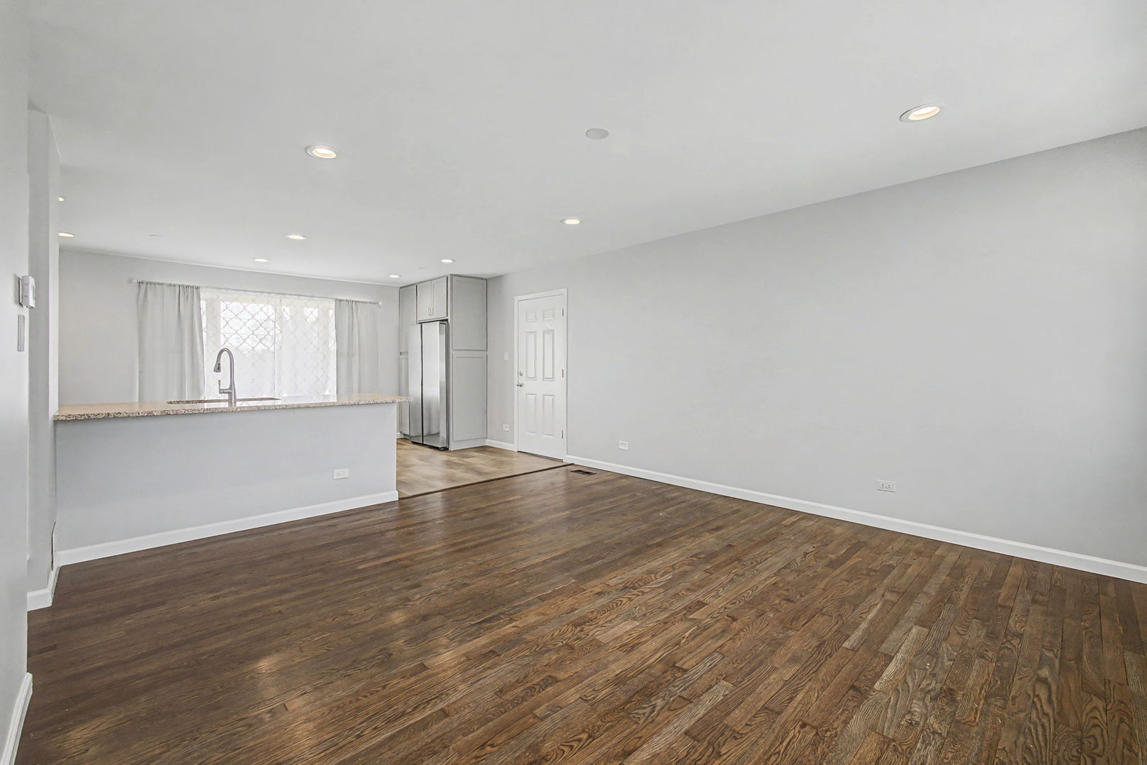 395 Washington Boulevard, Hoffman Estates, IL 60169