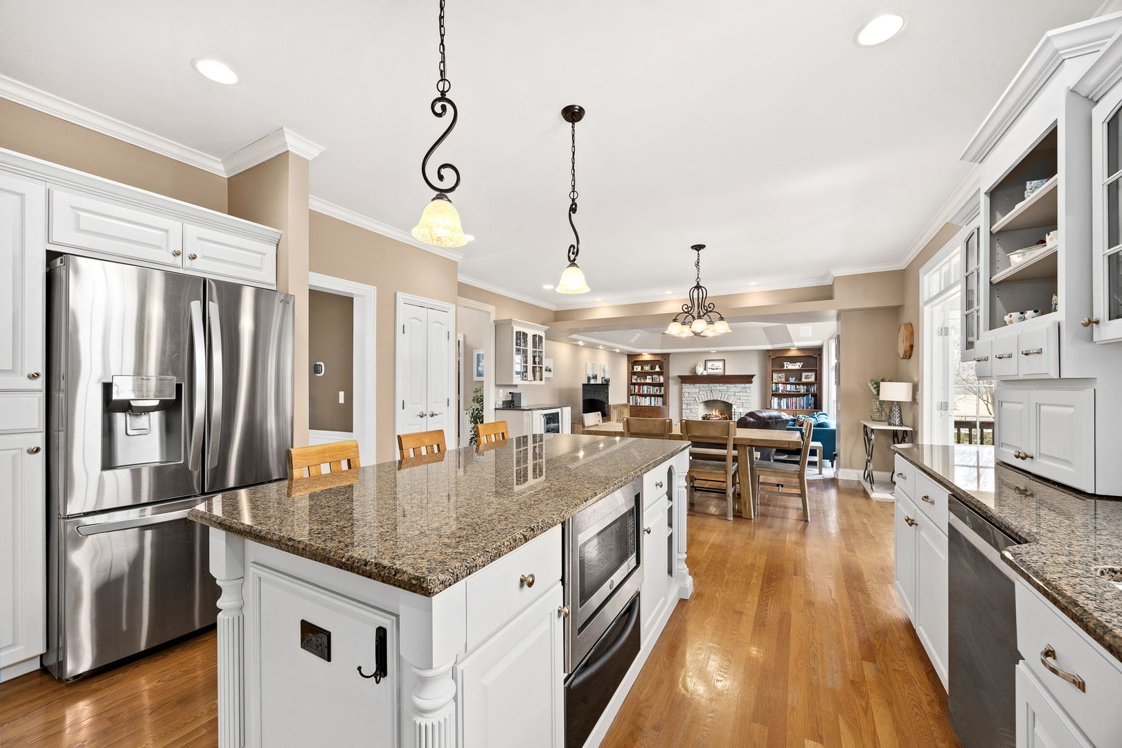 4023 Juneberry Road, Naperville, IL 60564