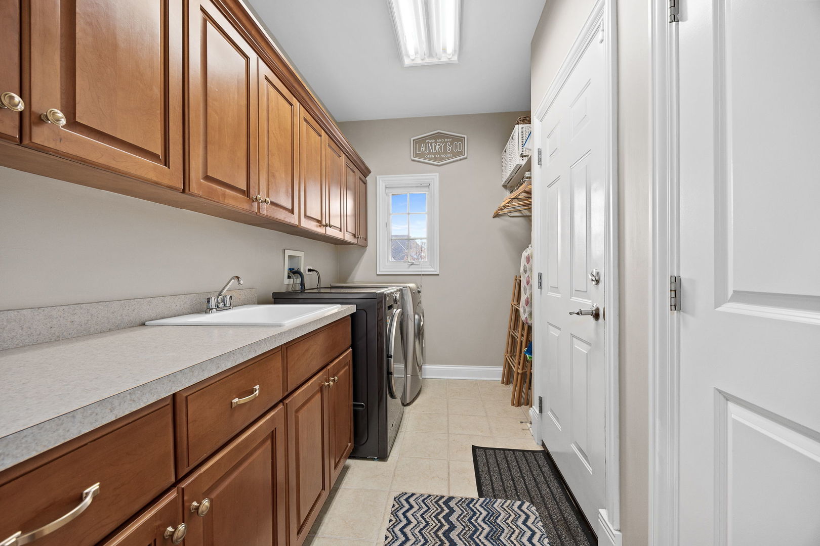 4023 Juneberry Road, Naperville, IL 60564