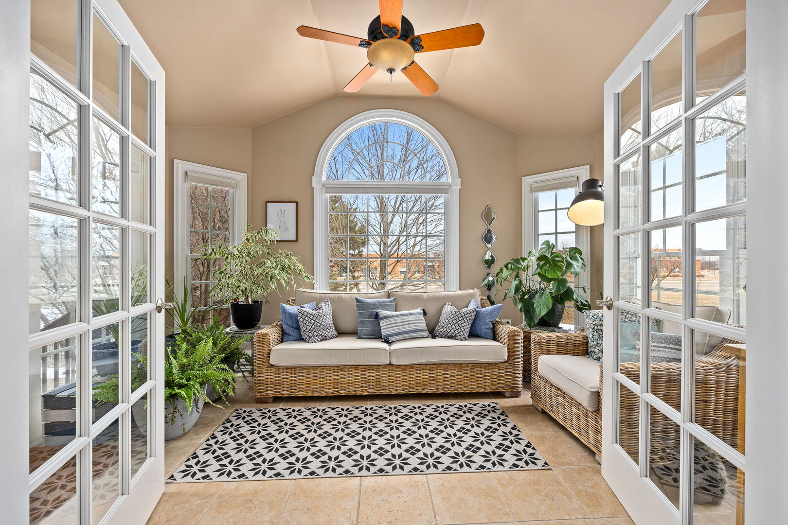 4023 Juneberry Road, Naperville, IL 60564