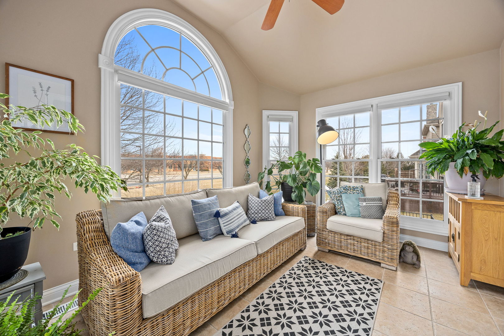 4023 Juneberry Road, Naperville, IL 60564