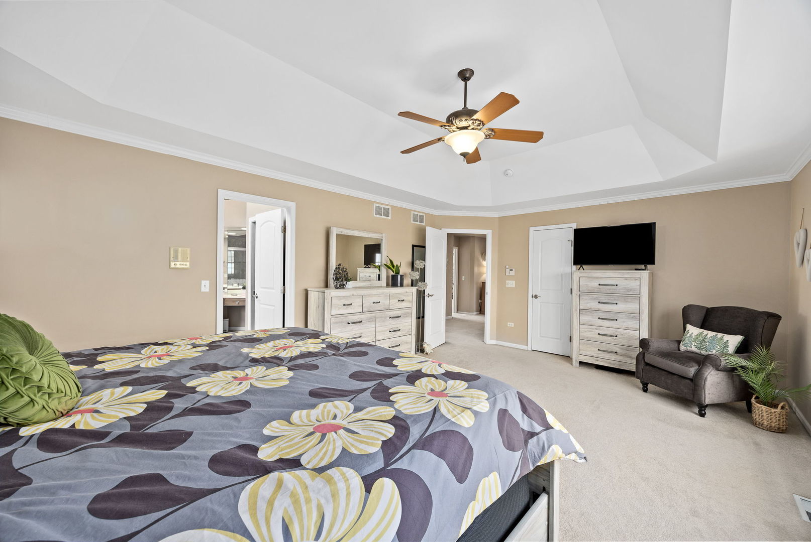 4023 Juneberry Road, Naperville, IL 60564