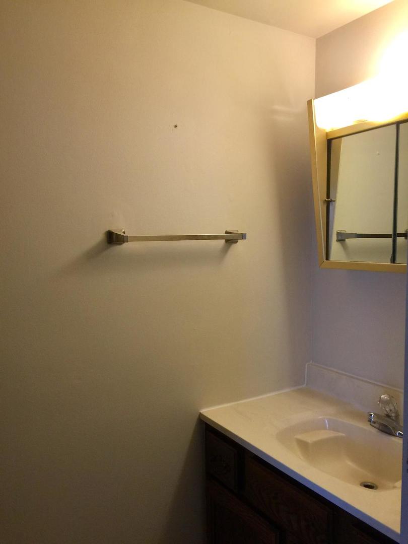 13 Parkside Court #15, Vernon Hills, IL 60061