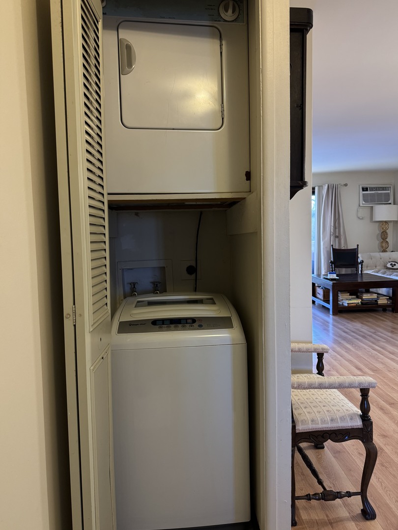 13 Parkside Court #15, Vernon Hills, IL 60061