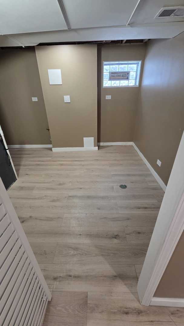 2608 W 97th Street, Evergreen Park, IL 60805