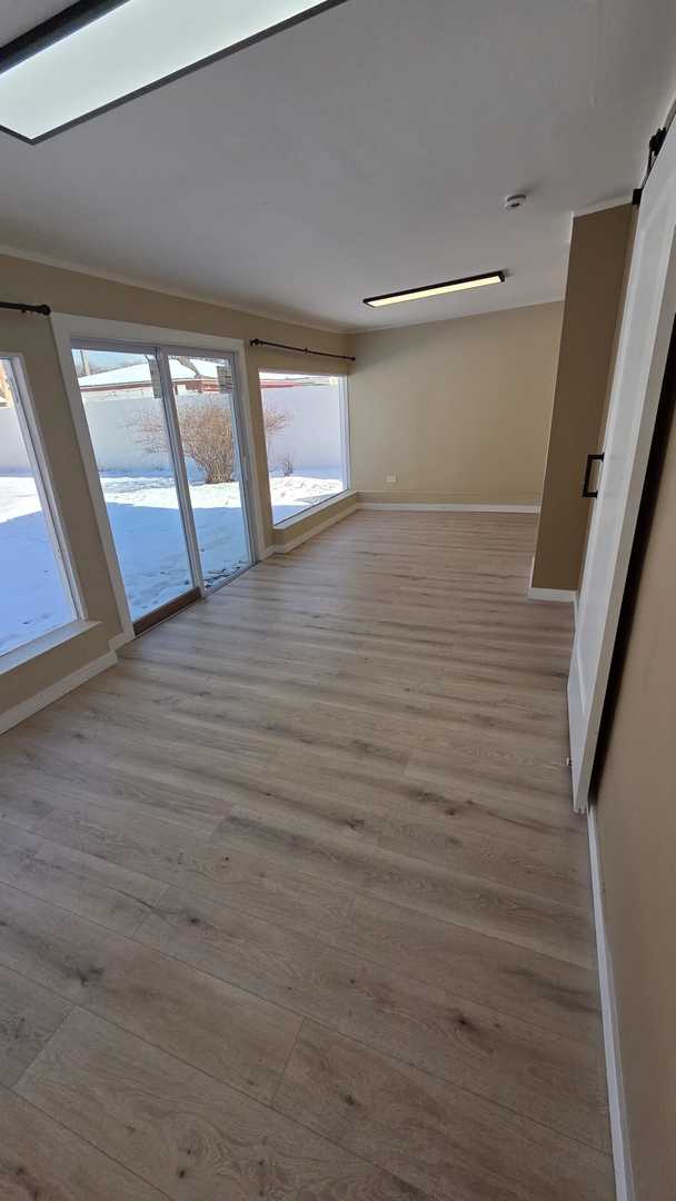 2608 W 97th Street, Evergreen Park, IL 60805