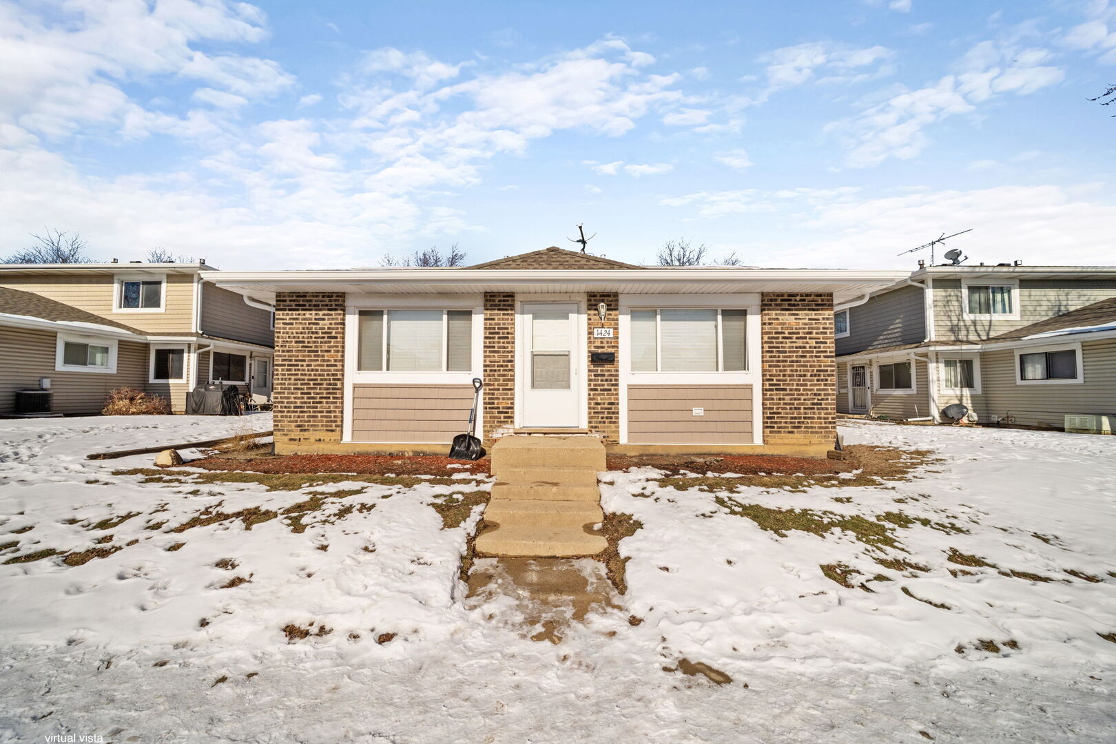 1424 Bear Flag Drive #1424, Hanover Park, IL 60133