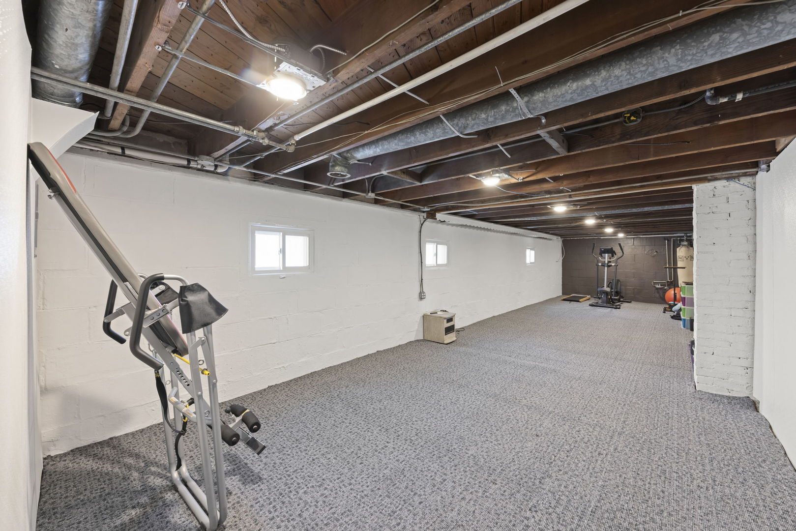 2145 Root Street, Crest Hill, IL 60403